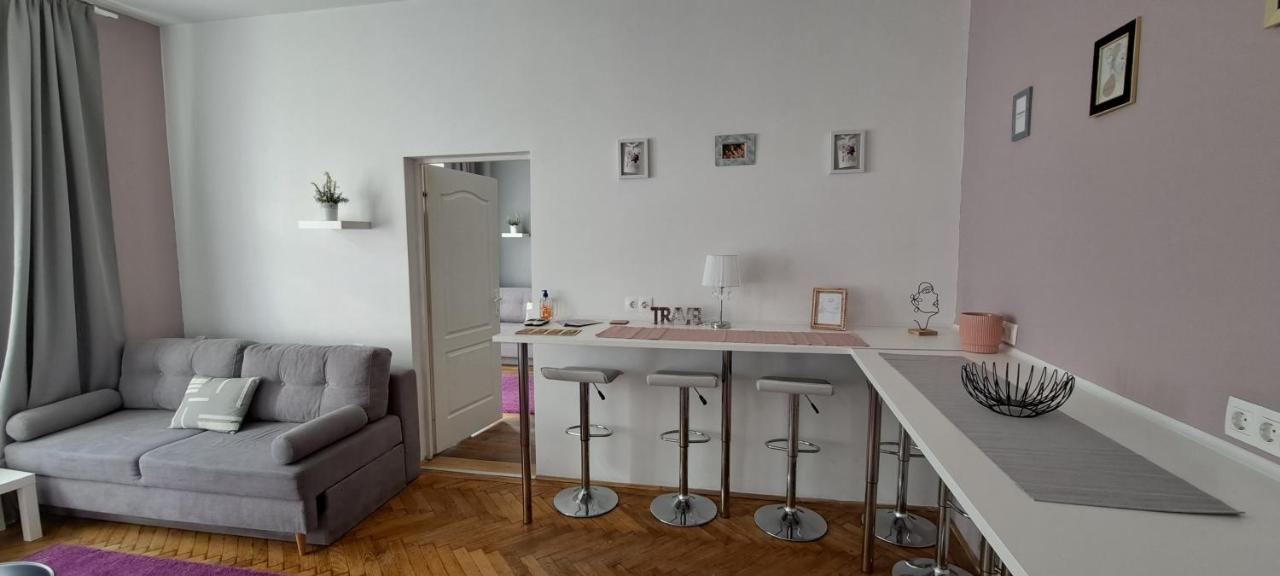 Sweet 16 Apartment In The Party District Budapest Exterior foto